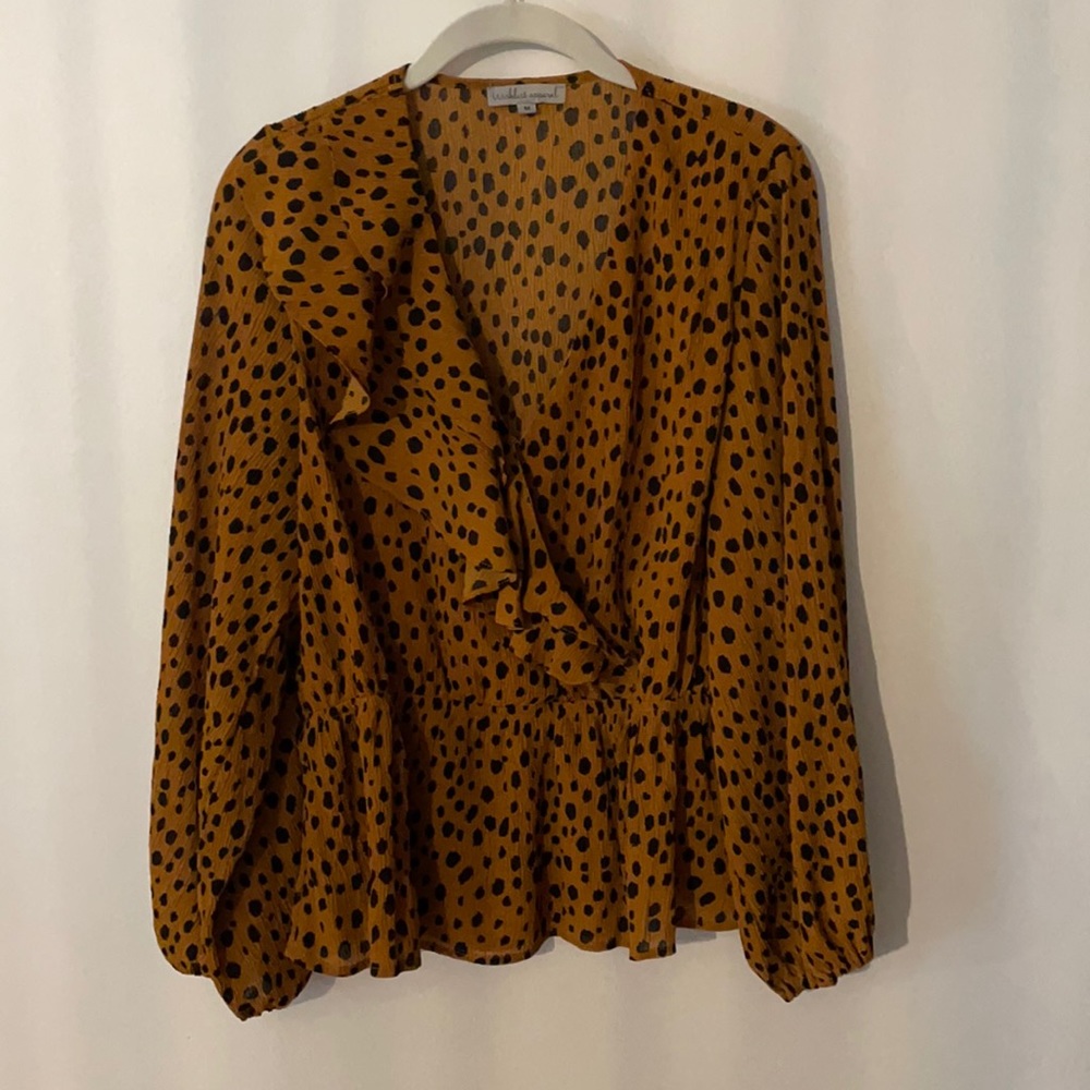 Leopard closure top